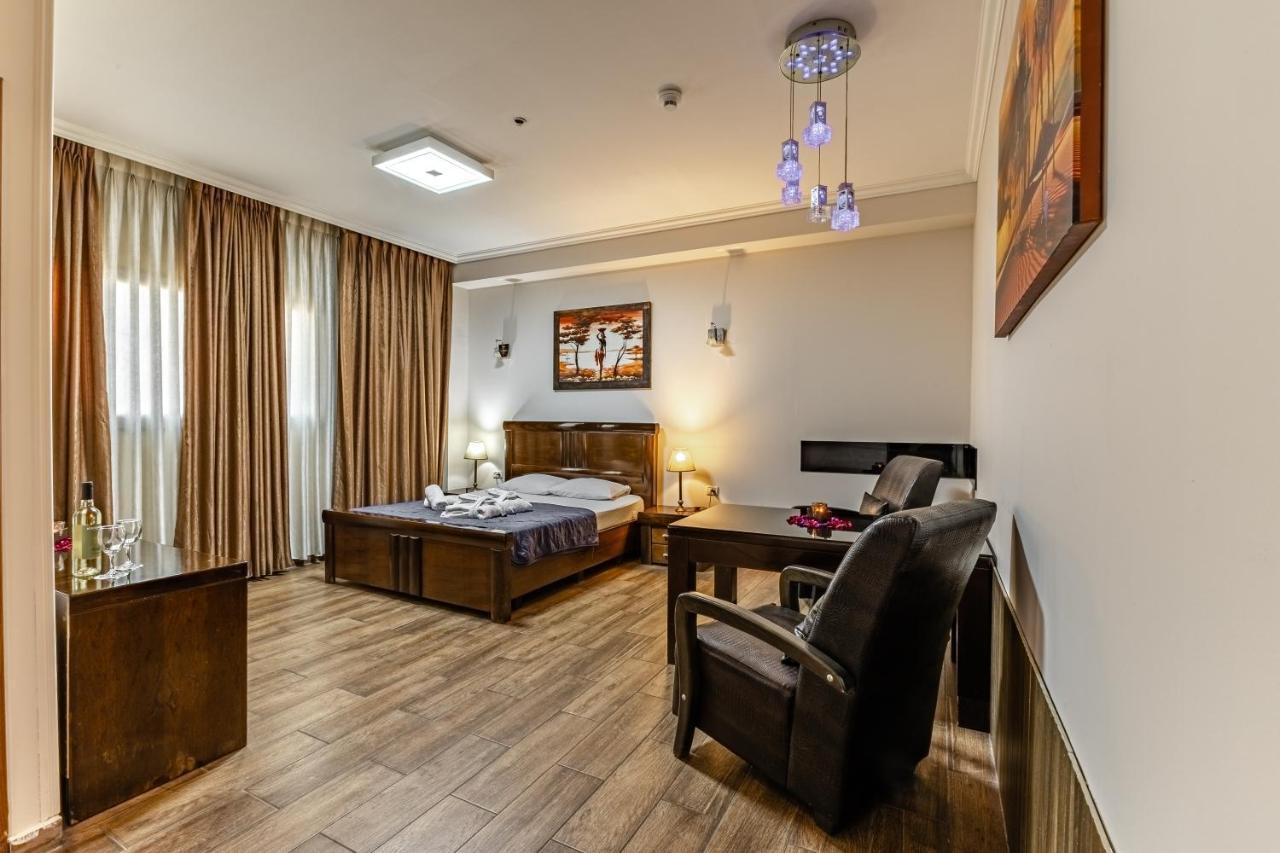 Hotel House 리숀 레지온 외부 사진