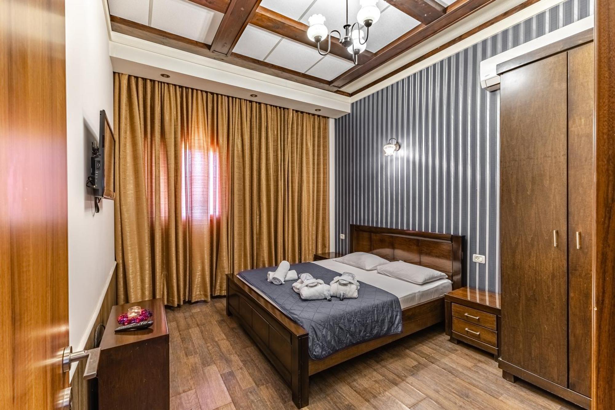 Hotel House 리숀 레지온 외부 사진