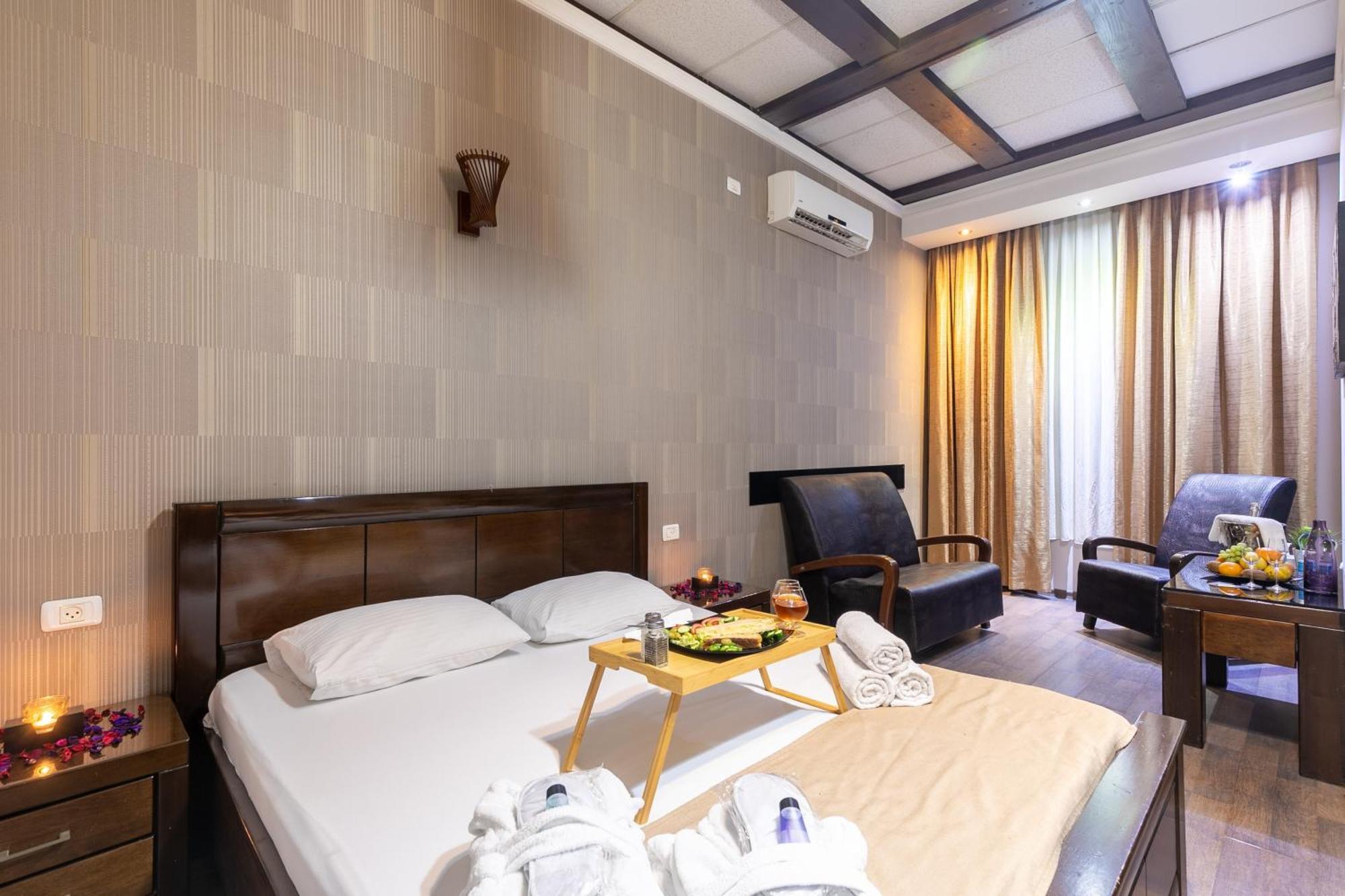 Hotel House 리숀 레지온 외부 사진