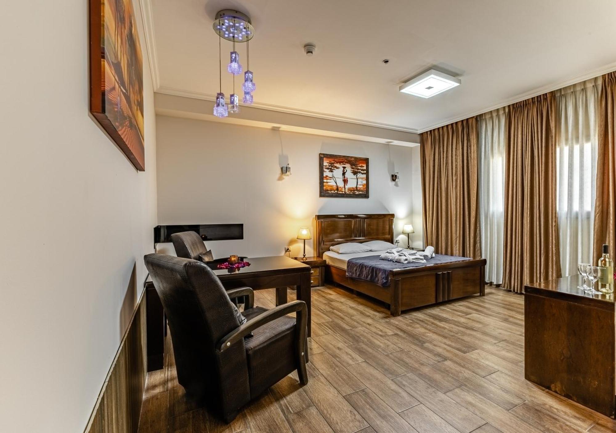 Hotel House 리숀 레지온 외부 사진